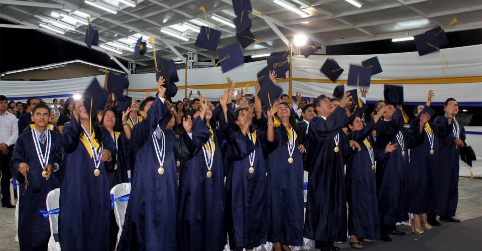 Graduacion Alto Mayo 2015-II - 1