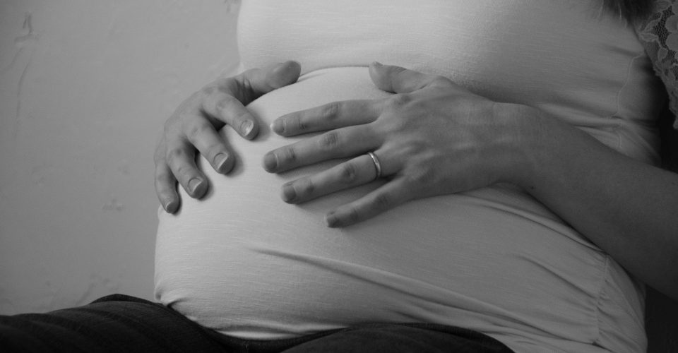 pregnancy-1271738_1920