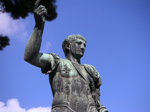 Estatua Julio Cesar