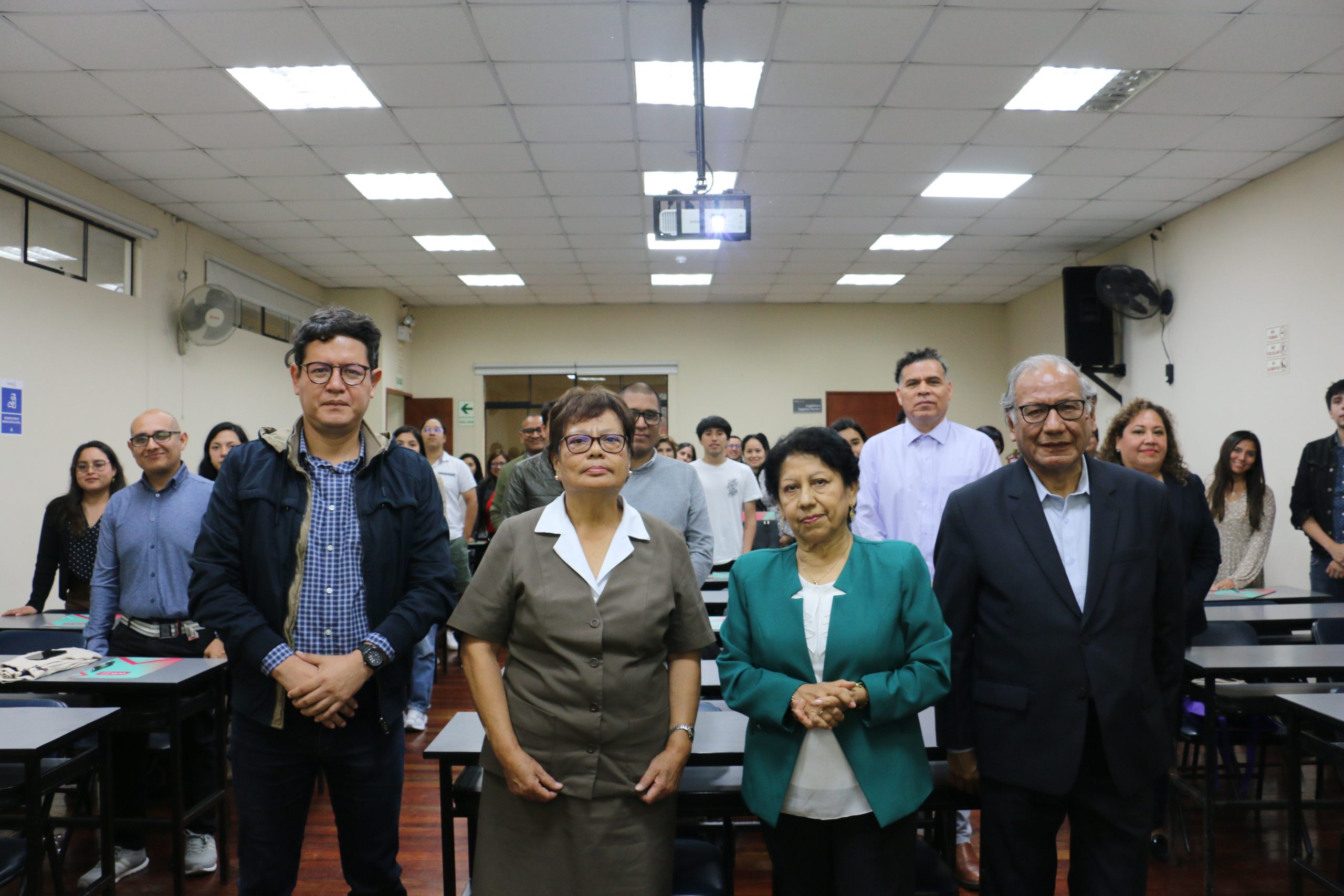 FCEH: Conversatorio por el «Día del Archivero Peruano» rindió homenaje al Dr. Mario Cárdenas Ayaipoma.