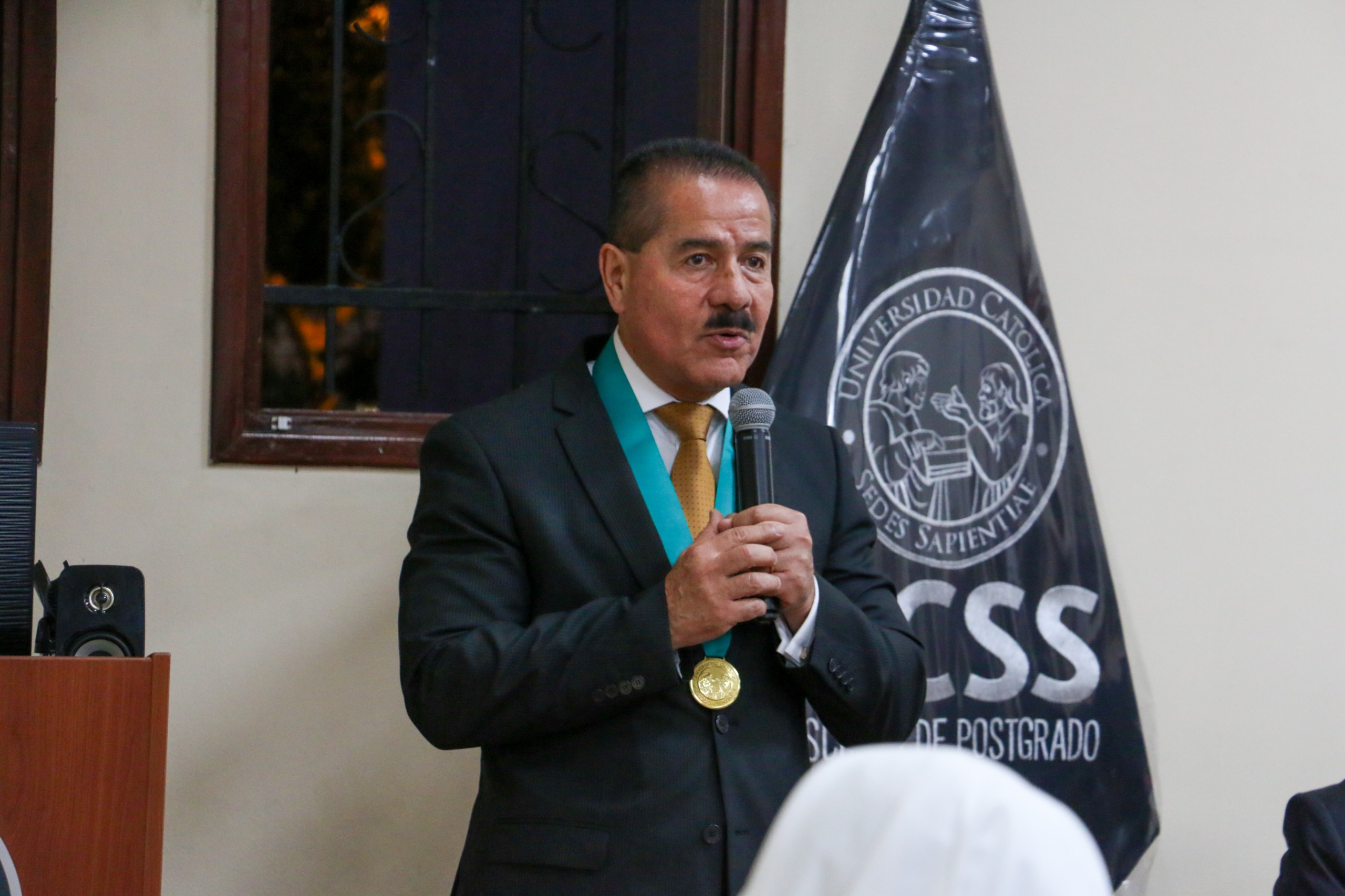 FCS: Decano juramenta como nuevo Ministro de Salud.