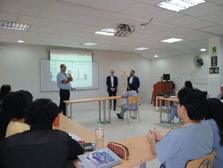 Delegación de la Università Vita-Salute San Raffaele (Italia) visita la UCSS y fortalece alianza académica internacional
